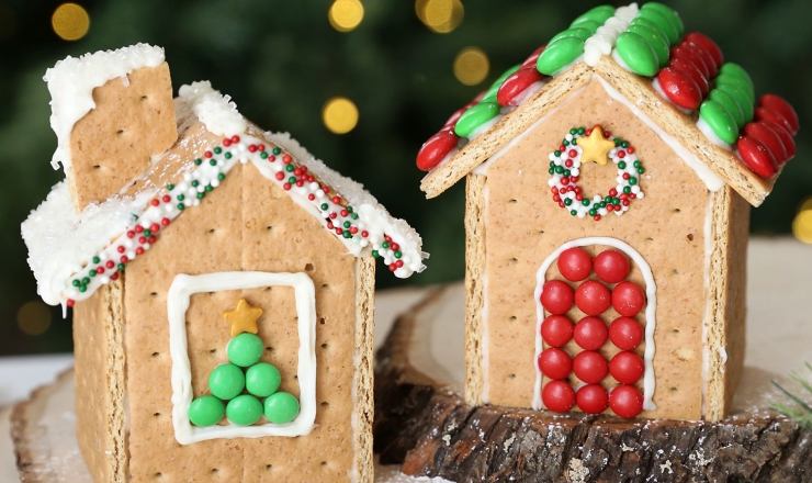 Graham Cracker Gingerbread Houses